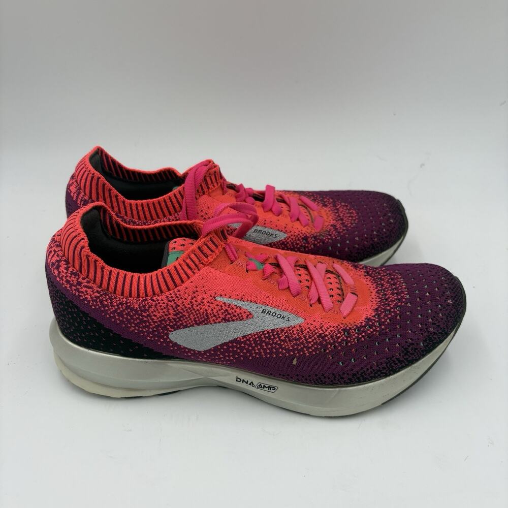 Brooks Levitate 2 Women's Size 6 Purple And Pink Running/Walking Sneakers Used